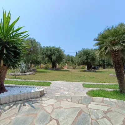 villa marinos garden
