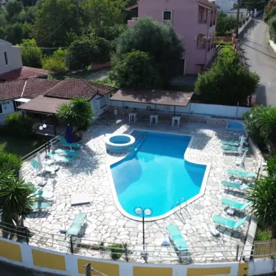 villa marinos pool